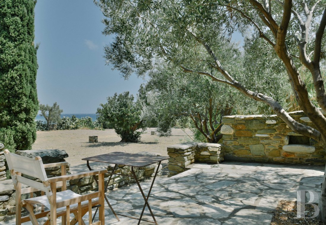 Three former sheepfolds united by a beautiful spirit by the sea in Tinos, the Cyclades - photo  n°29